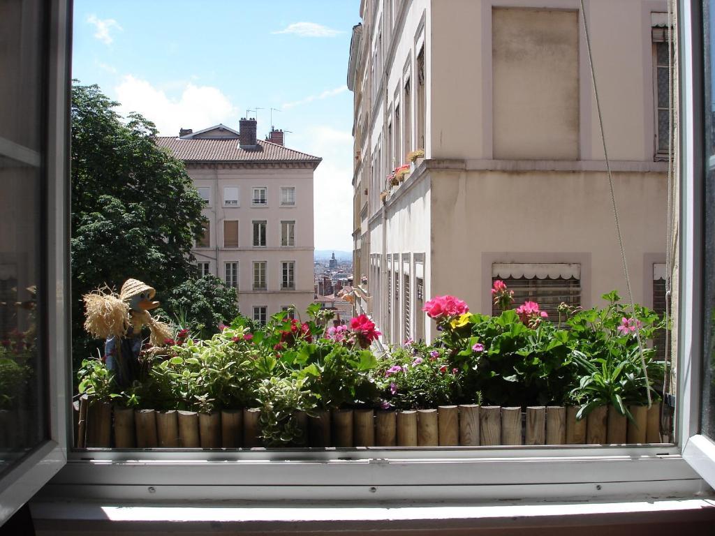 Chambres Les Soyeuses Лион Екстериор снимка