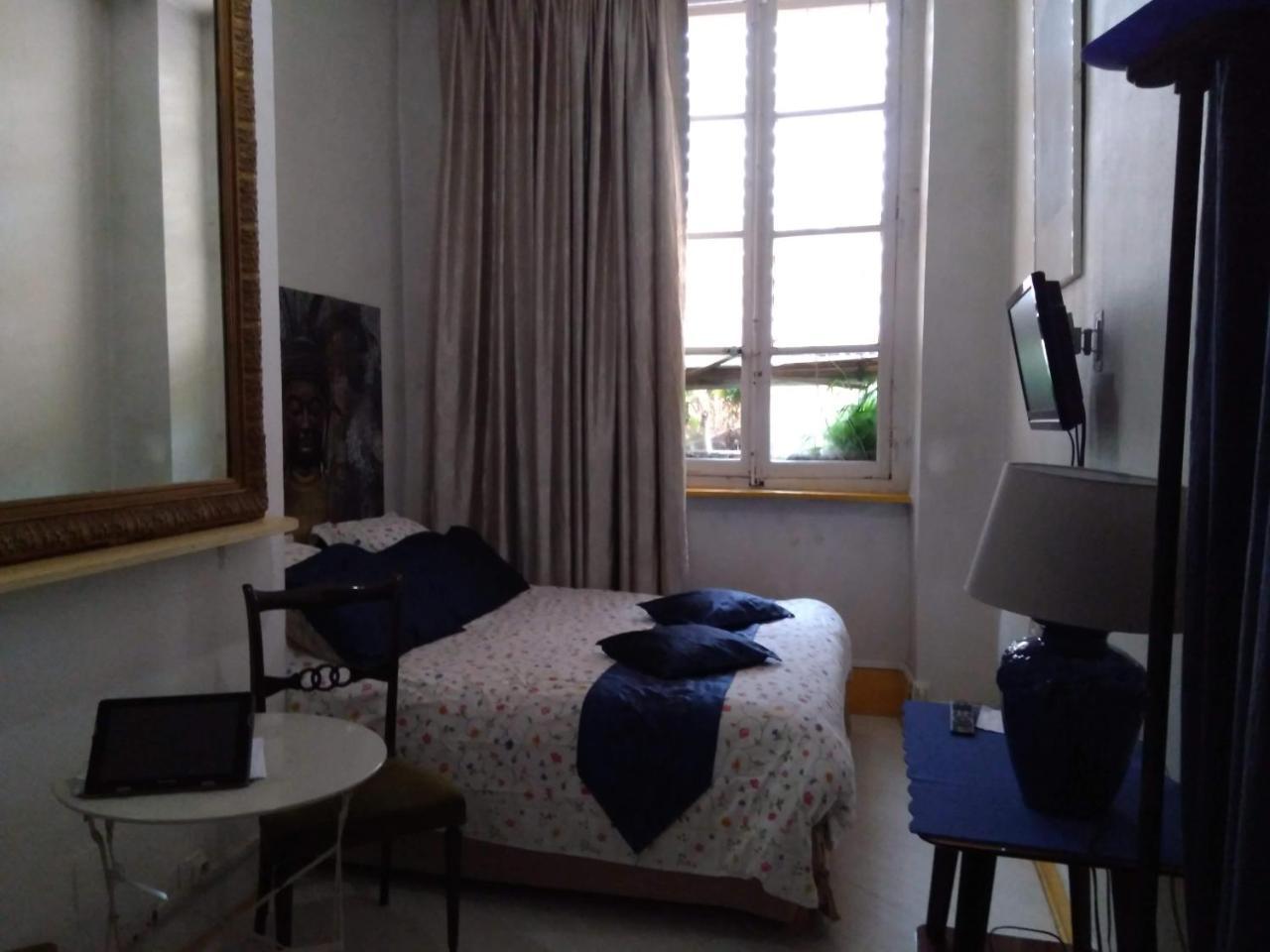 Chambres Les Soyeuses Лион Екстериор снимка
