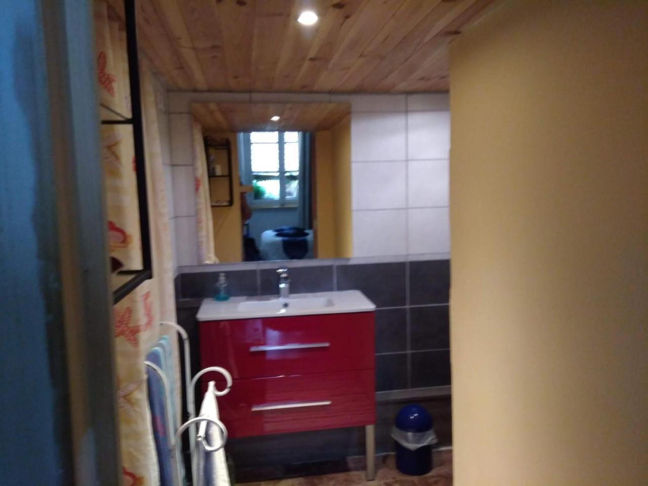 Chambres Les Soyeuses Лион Екстериор снимка
