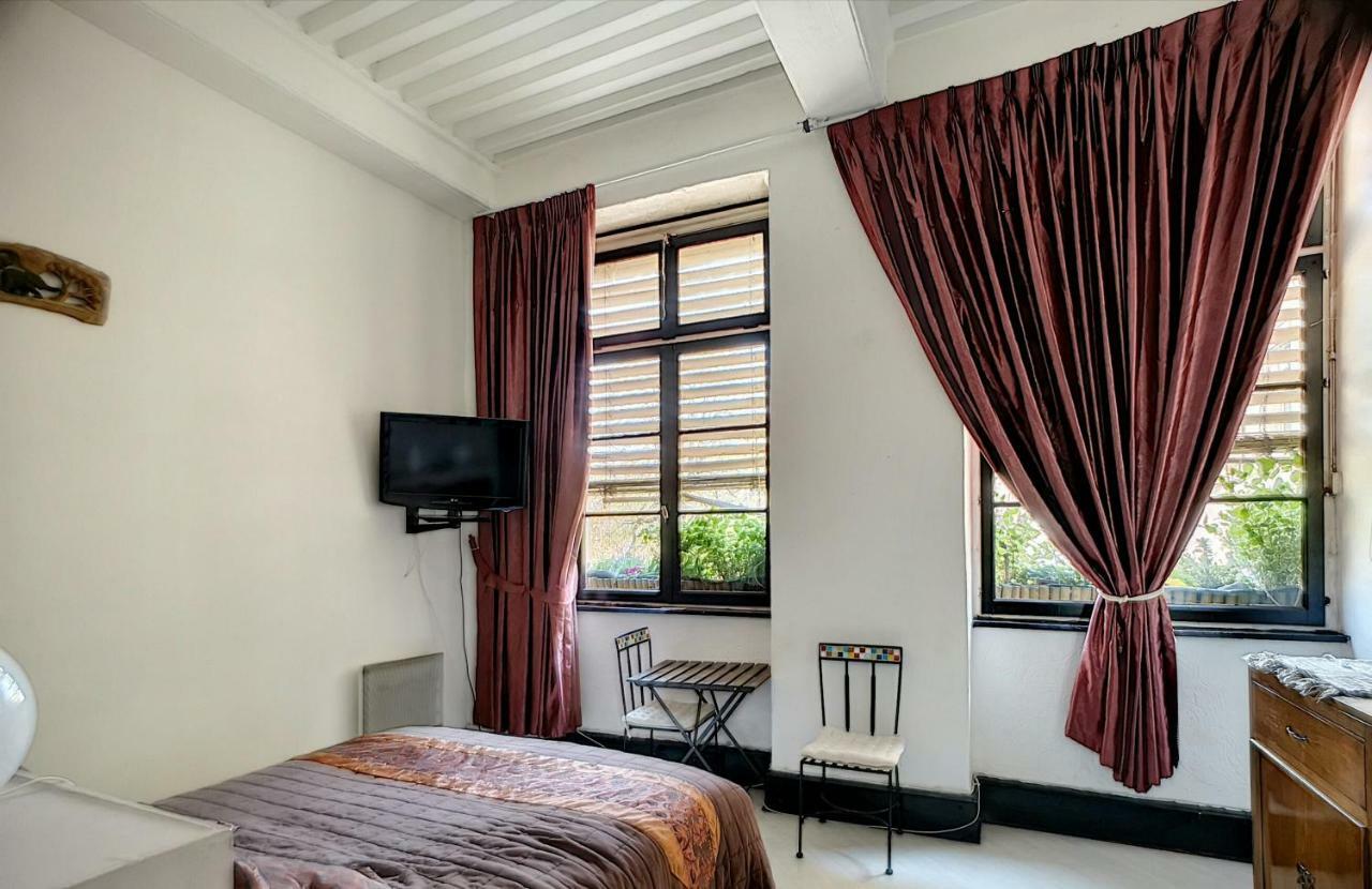 Chambres Les Soyeuses Лион Екстериор снимка